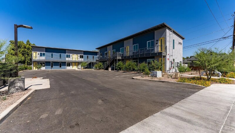 2950 N 29th Pl in Phoenix, AZ - Building Photo