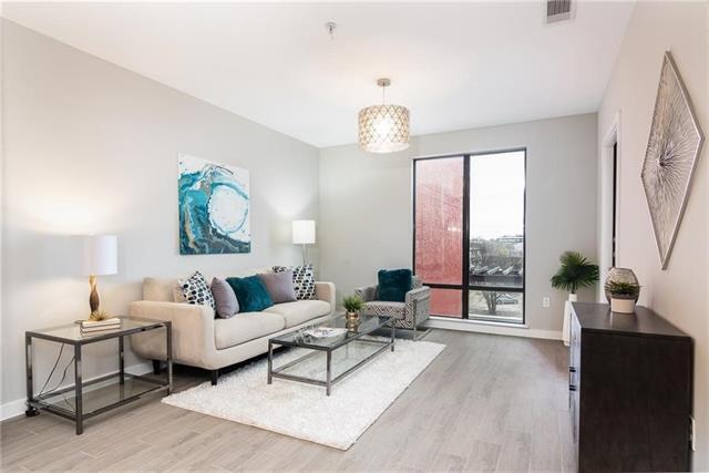 5609 SMU Boulevard in Dallas, TX - Building Photo