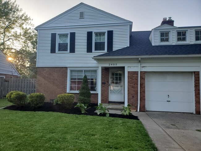 property at 2405 Overlook Rd