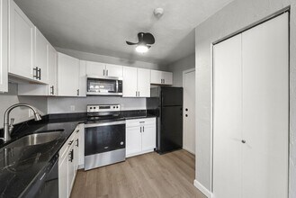 22 Irving St in Everett, MA - Building Photo - Building Photo