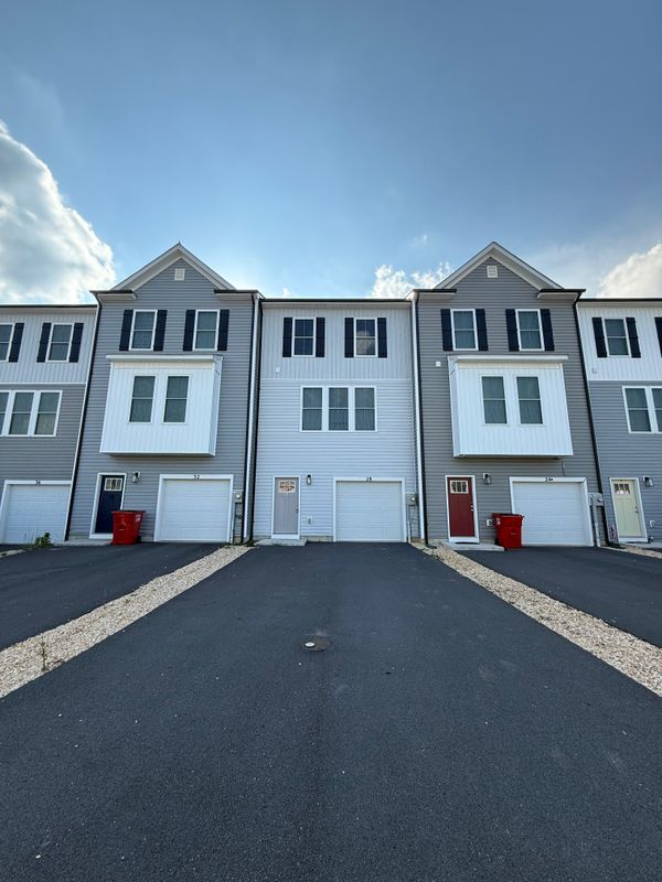 28 Marineris Cir in Martinsburg, WV - Building Photo - Building Photo