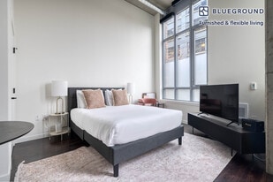 624 Yale Ave N in Seattle, WA - Building Photo