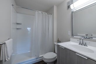 Center Square Apartments in Doylestown, PA - Foto de edificio - Interior Photo