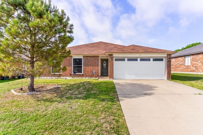 3410 Bugle Dr