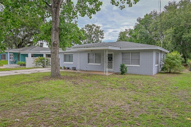 127 Sevilla St in Auburndale, FL - Building Photo - Building Photo