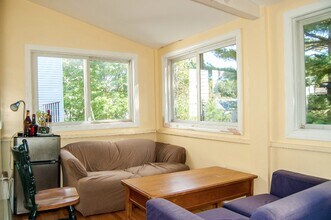 40 Plymouth St, Unit 1 in Cambridge, MA - Building Photo - Building Photo