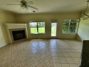 16020 Fountainview Dr in Montgomery, TX - Building Photo - Building Photo