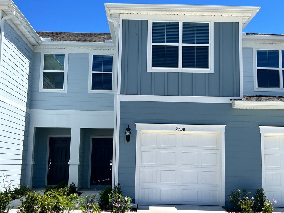 2538 Winsome Wy in Davenport, FL - Building Photo