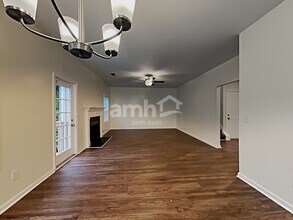 303 Millpond Pkwy in Villa Rica, GA - Building Photo - Building Photo