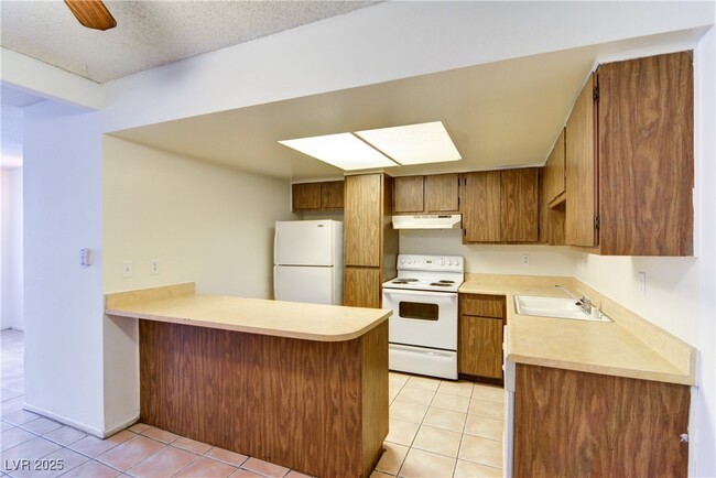 property at 6200 Camino De Rosa Dr