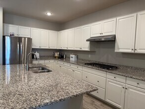 15234 W Latham St in Goodyear, AZ - Building Photo - Building Photo
