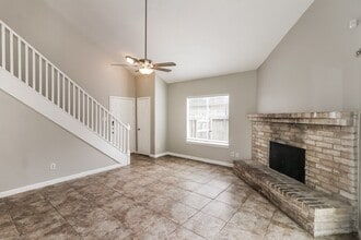 16202 Samoa Way in Houston, TX - Building Photo - Building Photo