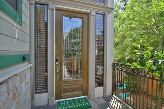1335 Fairview St in Houston, TX - Building Photo - Building Photo