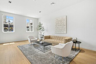 1040 Boston Post Rd in Darien, CT - Building Photo - Building Photo