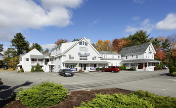 122 Lafayette Road in North Hampton, NH - Building Photo - Building Photo