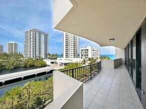 4200 N Ocean Dr, Unit 2-506 in Riviera Beach, FL - Foto de edificio - Building Photo