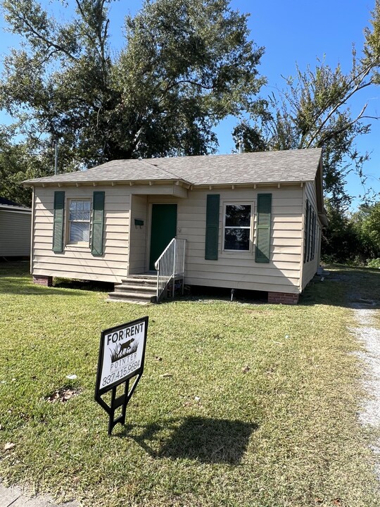 2408 Stanton St in Lake Charles, LA - Building Photo