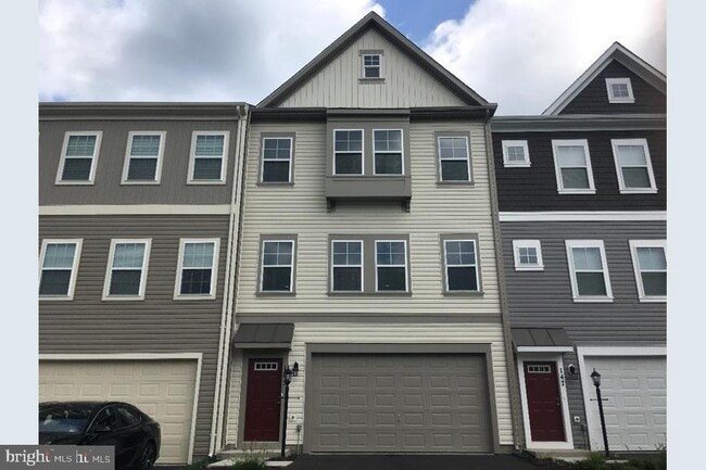 property at 121 Lindy Wy