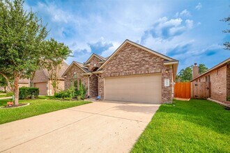 2431 Garden Falls Dr in Conroe, TX - Building Photo - Building Photo