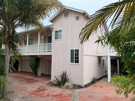 6564 Del Playa Dr in Goleta, CA - Building Photo