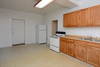 3145 W Medill Ave, Unit A09C in Chicago, IL - Foto de edificio - Building Photo