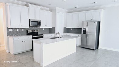 1136 Rio Ct in Lighthouse Point, FL - Foto de edificio - Building Photo