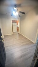 426 S 3rd Ave in Oakdale, CA - Building Photo - Building Photo