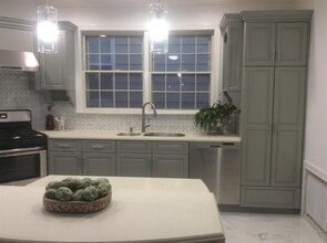 17 Lincoln Pkwy in Bayonne, NJ - Building Photo - Building Photo