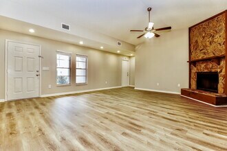 1828 Craven Dr in Seffner, FL - Foto de edificio - Building Photo