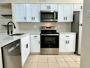 1715 Moritz Dr in Houston, TX - Building Photo - Building Photo