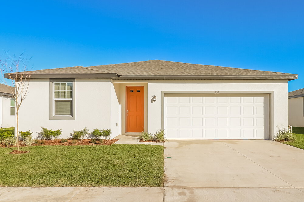 230 Lovely Ct in Plant City, FL - Building Photo