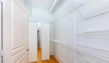 404 N Laurel Ave in Charlotte, NC - Building Photo - Building Photo