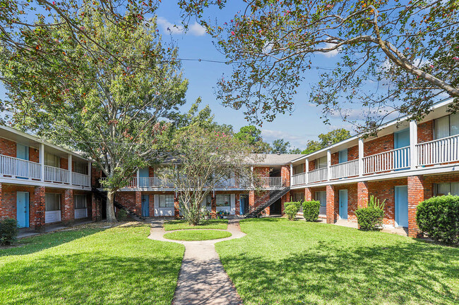 Stadium View Apartments in Baton Rouge, LA - Building Photo - Building Photo