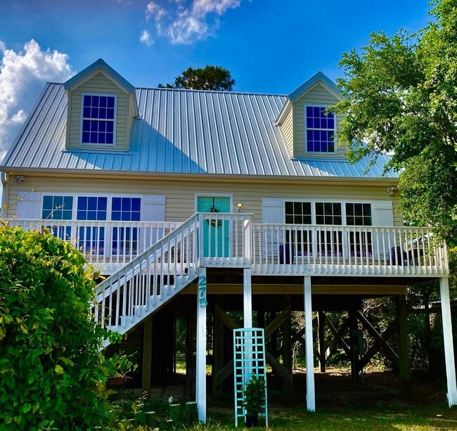 property at 275 Atkinson Point Rd