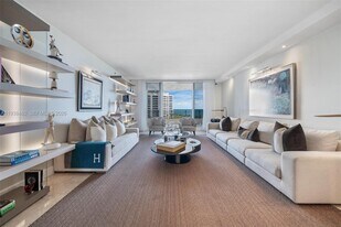 799 Crandon Blvd in Key Biscayne, FL - Building Photo