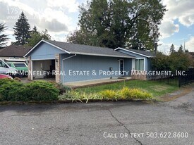 17531 SE Marie St in Portland, OR - Building Photo