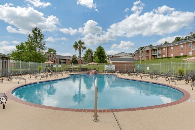 Mountain View Apartment Homes in Tuscaloosa, AL - Foto de edificio - Building Photo