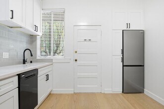 381 Ivy St in San Francisco, CA - Building Photo - Building Photo