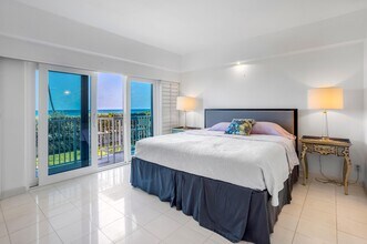 350 S Ocean Blvd in Palm Beach, FL - Building Photo - Building Photo