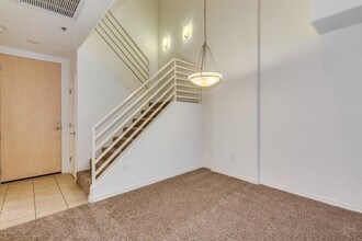16 W Encanto Blvd-Unit -120 in Phoenix, AZ - Building Photo - Building Photo