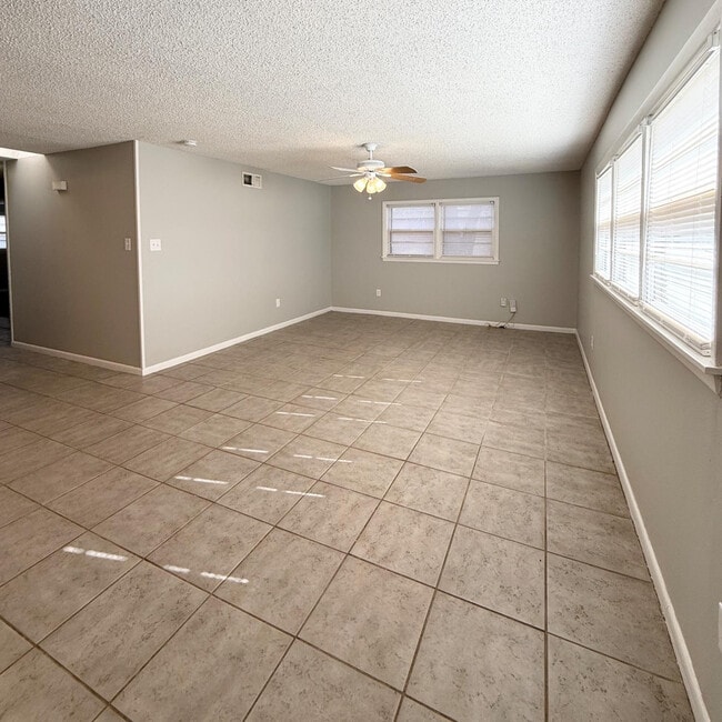 2806 54th St in Lubbock, TX - Building Photo - Building Photo