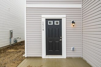 1516 Billingham Dr in Grove City, OH - Foto de edificio - Building Photo