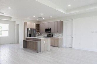 1816 Braddock Ave in North Port, FL - Building Photo - Building Photo