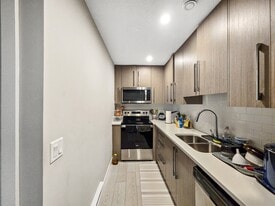 317 Carringvue Pl NW in Calgary, AB - Building Photo