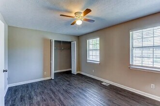 3493 Creekview Pl in Scottdale, GA - Building Photo - Building Photo