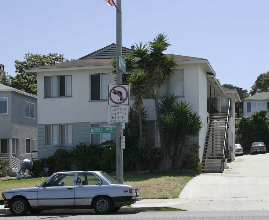 628 S Pacific Coast Hwy in Redondo Beach, CA - Foto de edificio