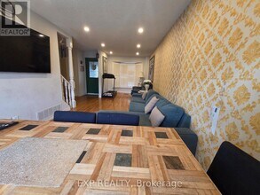 3082 Cantelon Crescent in Mississauga, ON - Building Photo - Building Photo