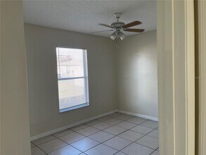 326 Chelmsford Ct in Kissimmee, FL - Building Photo - Building Photo