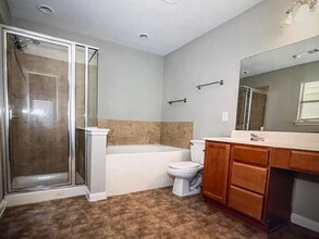 1022 Hummingbird Point Ln in Houston, TX - Building Photo - Building Photo