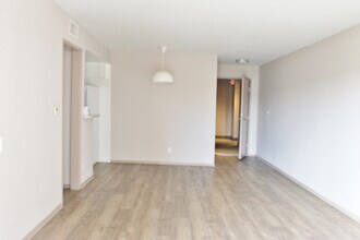 Lido Apartments - 3130 Bagley Ave in Los Angeles, CA - Foto de edificio - Building Photo